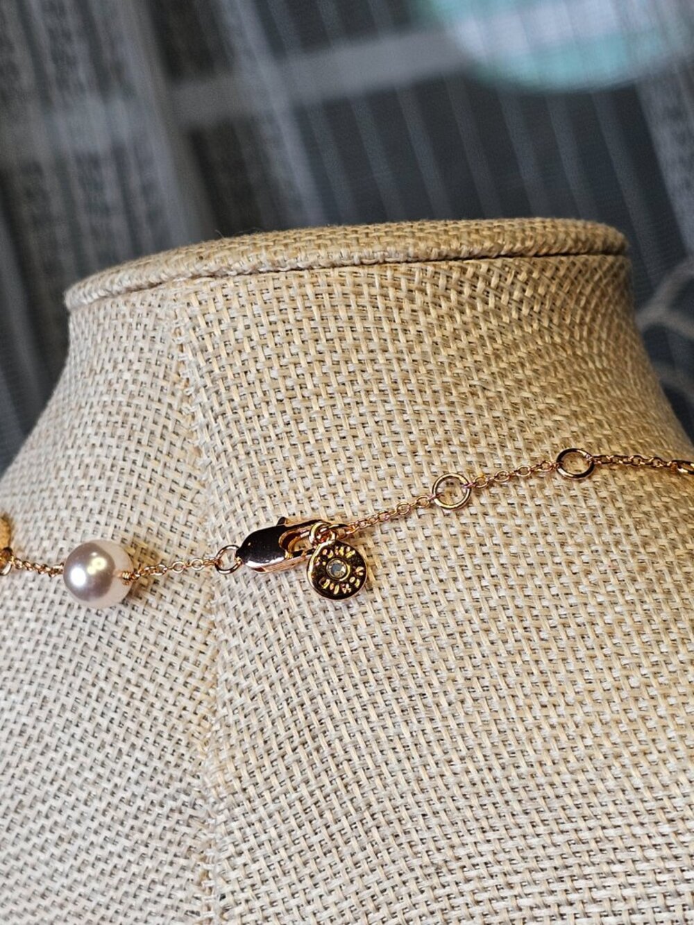 Tory Burch Icon Swarovski Crystal Pave & Pearl station necklace new 16" - Picture 3 of 8